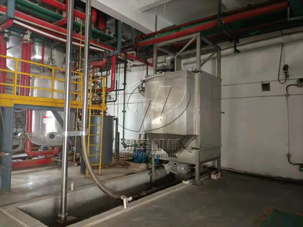 《鋁粉噸袋拆包機有哪些優(yōu)